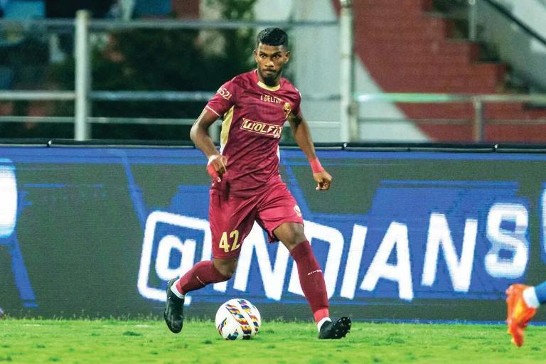 果阿中场：我崇拜C罗许多年，若能与他同场竞技将是梦想实现