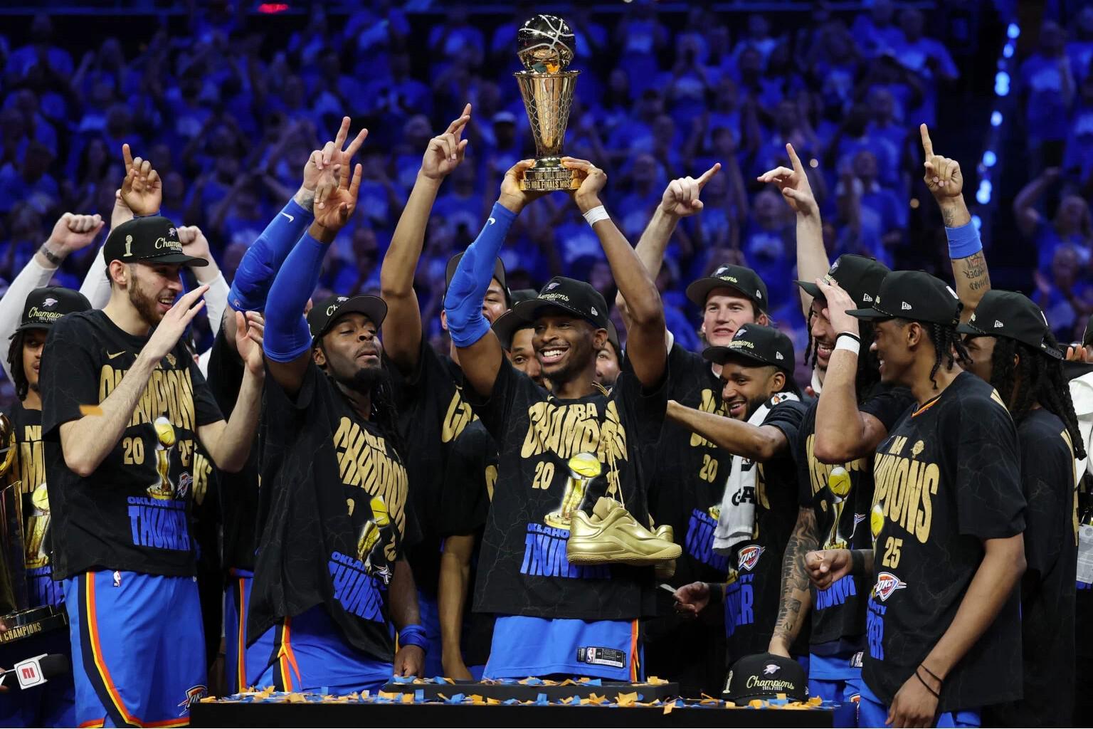 记者:亚历山大将成为齐名乔科詹库的历史级别巨星