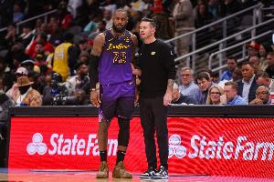 斯玛特认为主帅球商被低估!湖媒反驳:雷迪克的球商没啥可称赞的