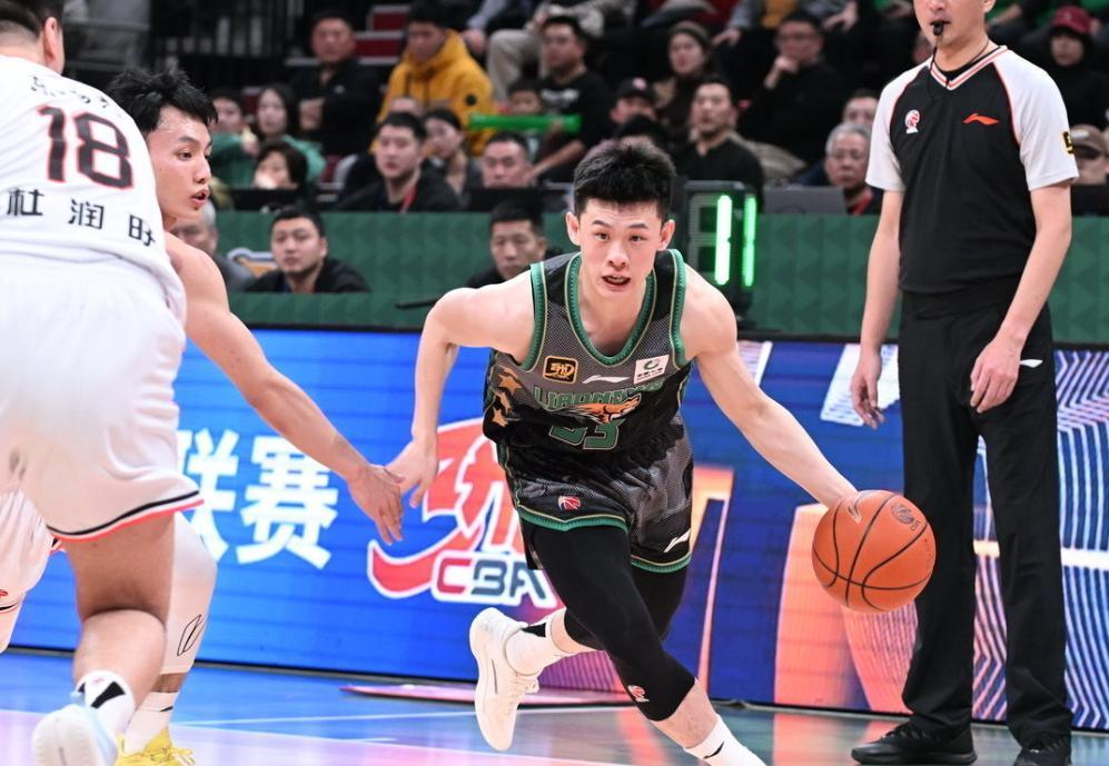 注册观看-辽篮又一核心离队!曝北控压哨签下王岚嵚,新赛季争冠格局大变天