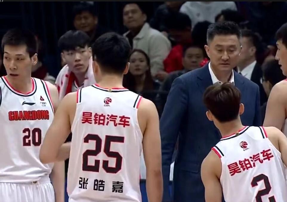 崔永熙即将归队，表示自己能够在123号位摇摆，盼帮助胡明轩徐杰