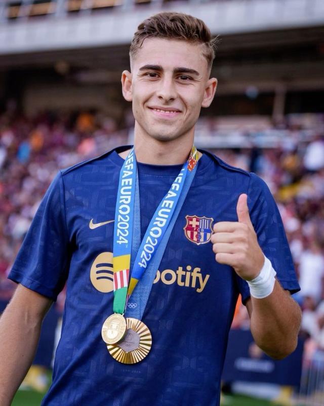 F1直播-【观察】幸福烦恼，弗利克应如何安排巴萨豪华中场？