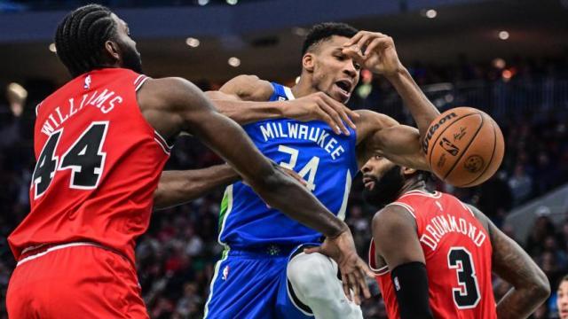 赛程安排-公牛连斩绿军雄鹿！拉文：我们有能力击败任何对手