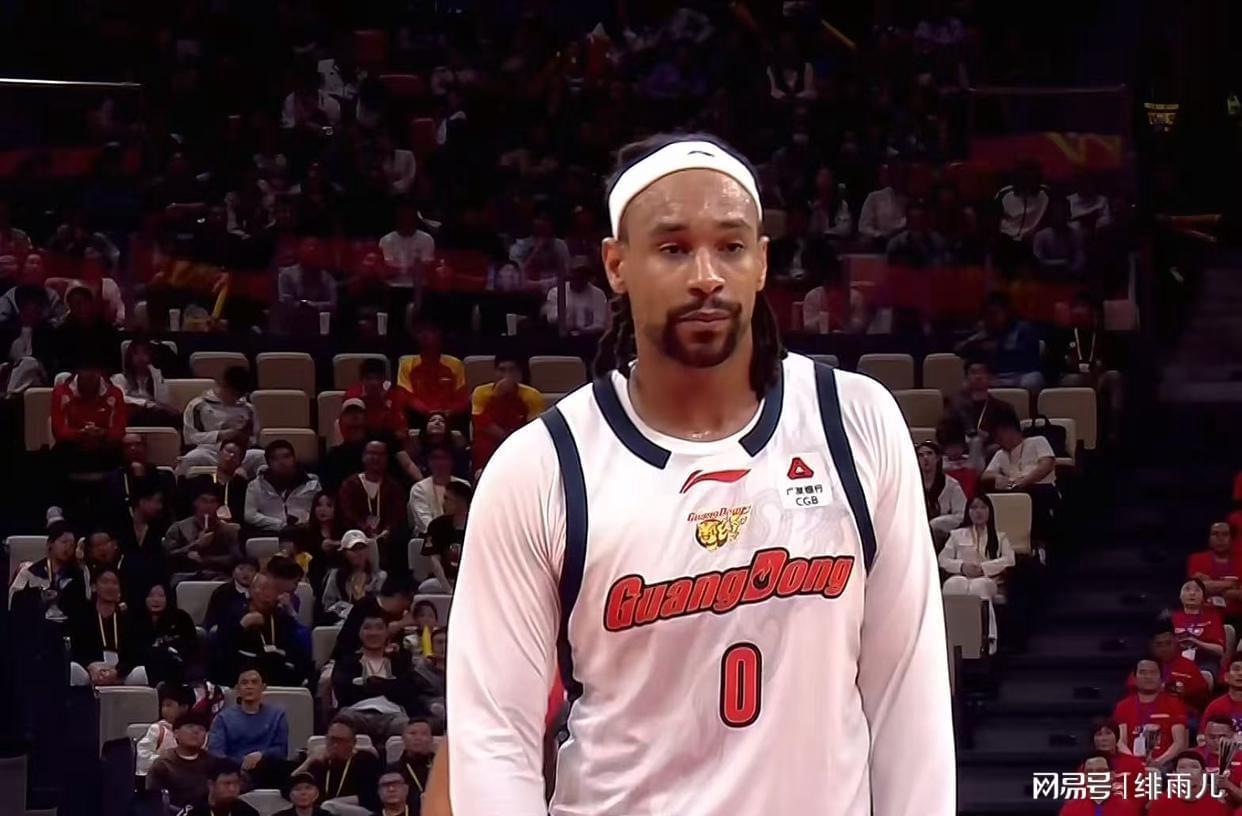 朱芳雨赌对了！广东队拒绝裁掉萨林杰，麦考尔进入离队倒计时？